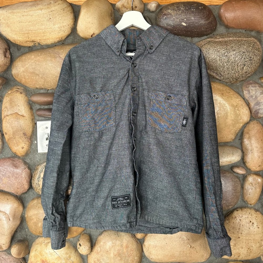 TWO (!) Saga Outerwear shirts in size Large in great condition